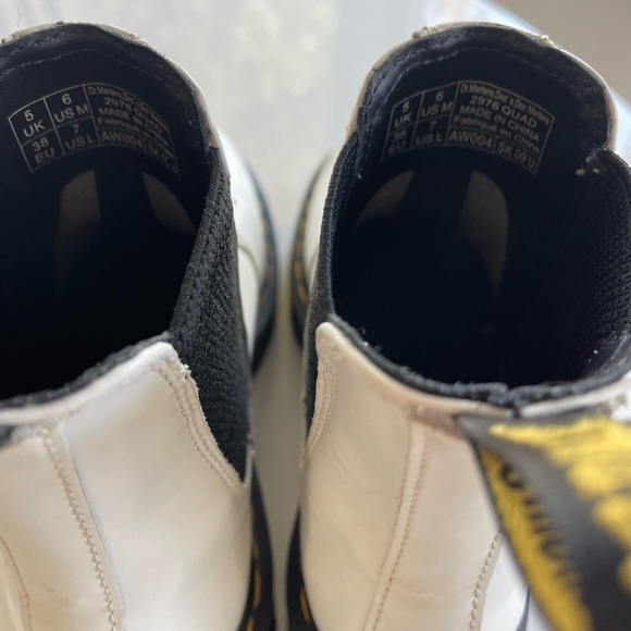 Dr Martens 2976 Platform Leather Chelsea Boot White - 7 - Picture 12 of 13